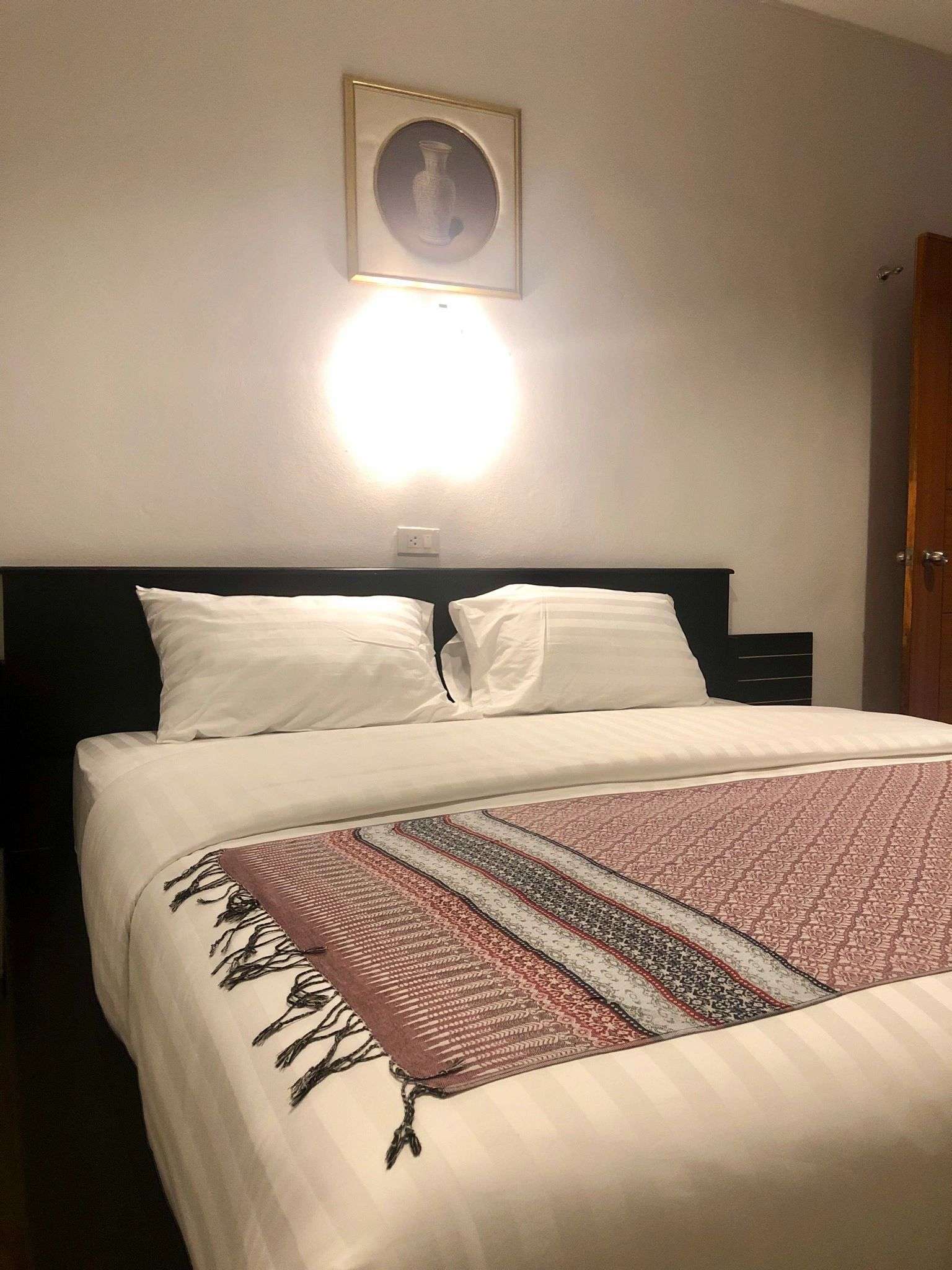 439FC433-D9D7-4EFE-8CC0-513C31D63364