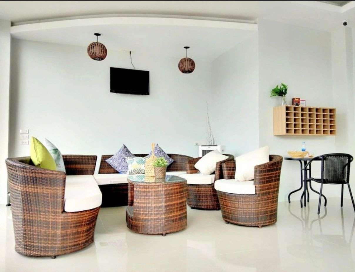 F6CBA65E-B83F-4160-B61C-8DB60241DD95